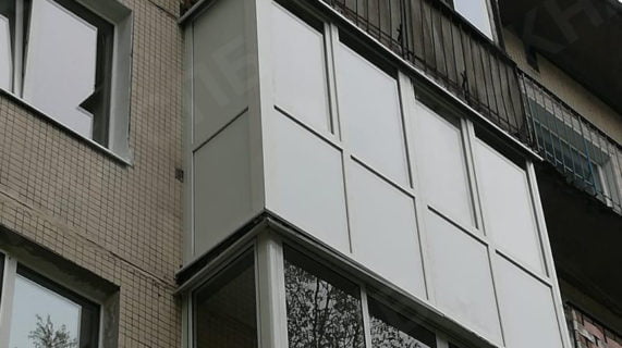 Остекление балкона и монтаж окон на Проспекте Культуры 21 к. 2