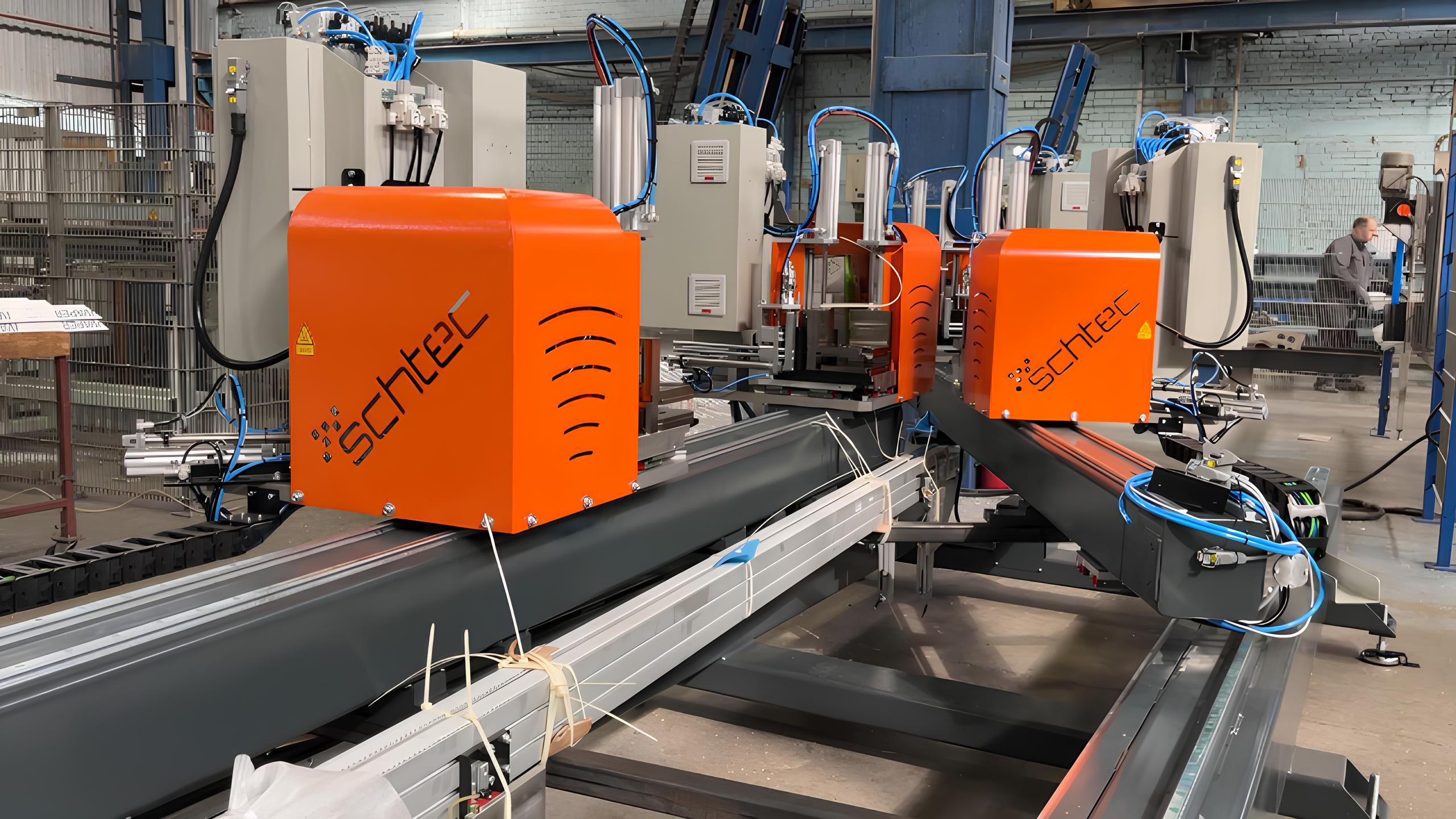 Новая автоматическая линия сварки и углозачистки от SCHTEC MACHINE