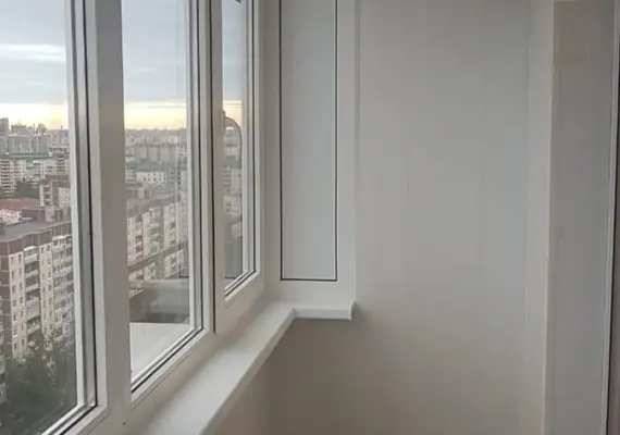 остекление балкона на проспекте Руставелли