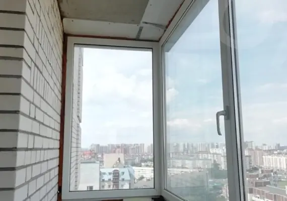 Остекление балкона на ул. Руставели