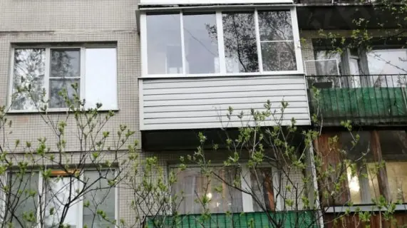 Плюсы и минусы остекления балкона