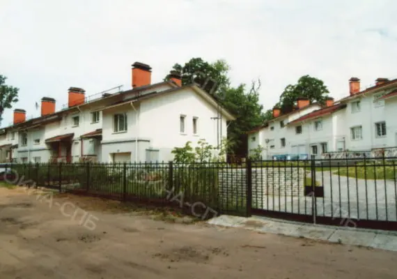 Остекление жилых домов в Коломягах