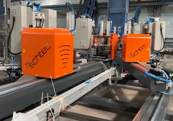 Новая автоматическая линия сварки и углозачистки от SCHTEC MACHINE